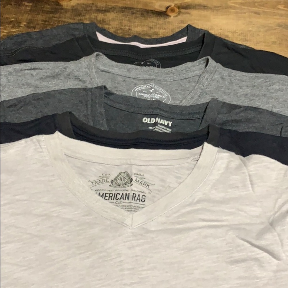 Men’s V-neck T-shirt’s (Lot of 6)